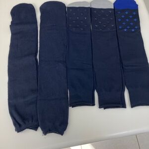 5 comfy pairs of socks !!